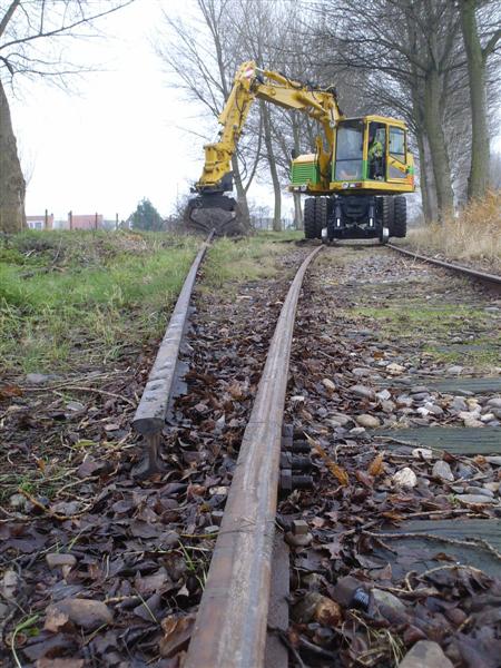 Demonteren zeer oud zijspoortje, profiel SS33.7