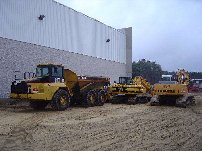 cat&jcb&liebherr 914.jpg