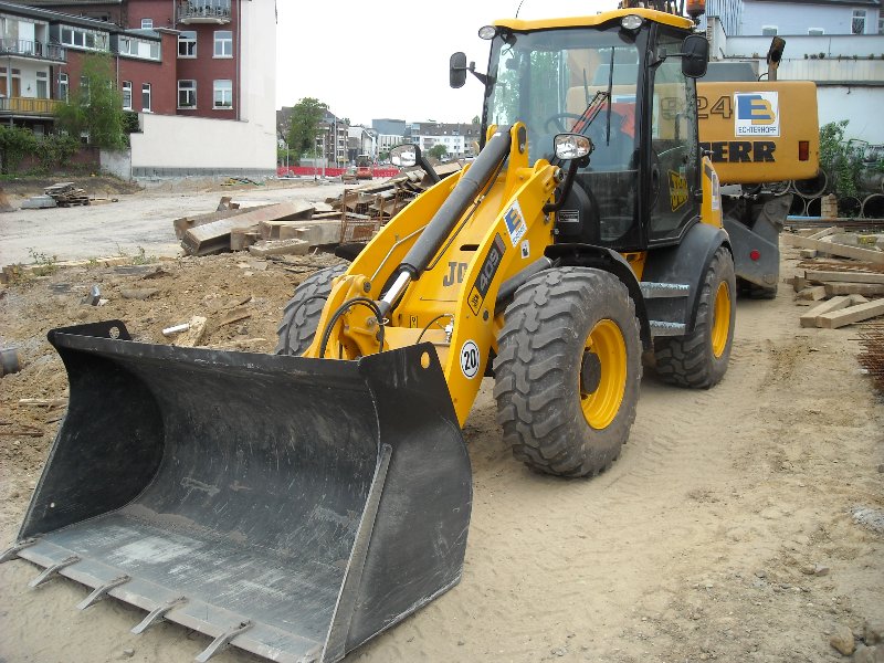 JCB 409 (2).jpg