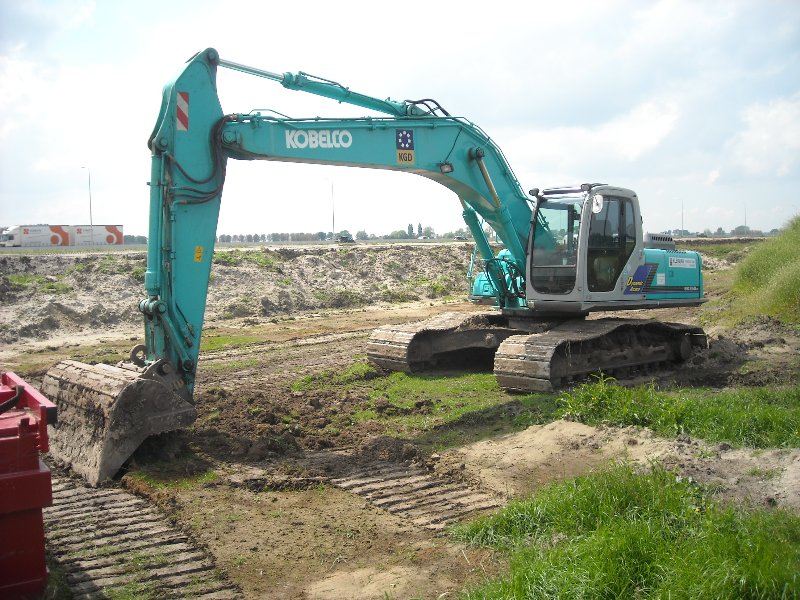 Kobelco SK 250 Kleinjan (6).jpg