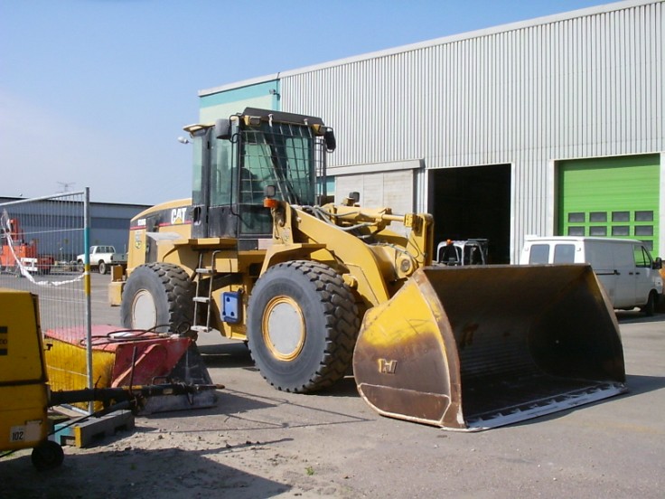 Cat 938G series II (2).jpg