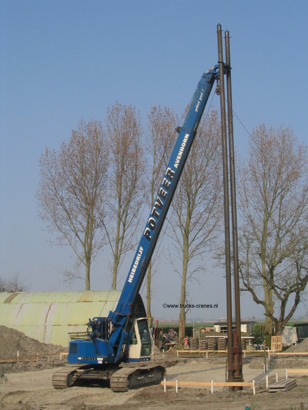 liebherr312_potveer.jpg