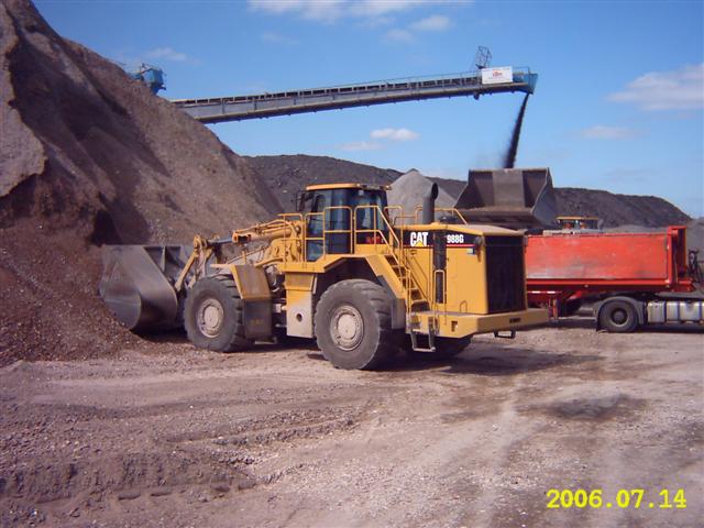 CAT 988 G 003 (Small).jpg