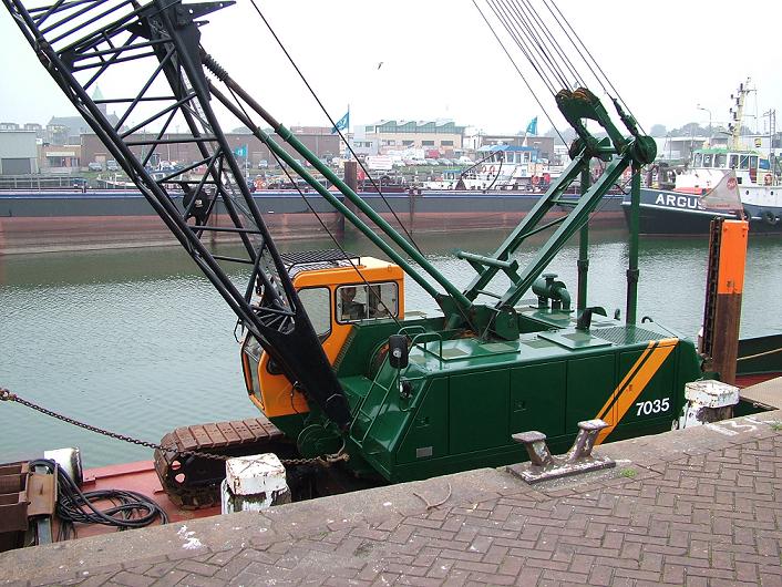 Kobelco 7035 1  11.JPG