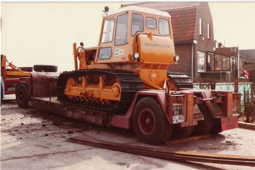 cat D6C (884 x 588).jpg