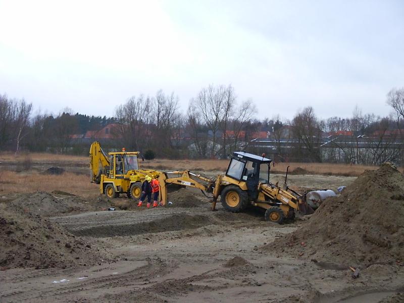 Komatsu en ford graaflaadcombinatie (1) (800 x 600).jpg