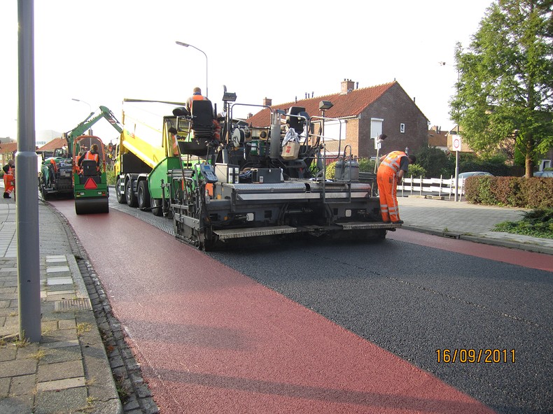 asfalteren van de Ridder Arnoudlaan t/m de Jan van Kuikweg in Heemskerk