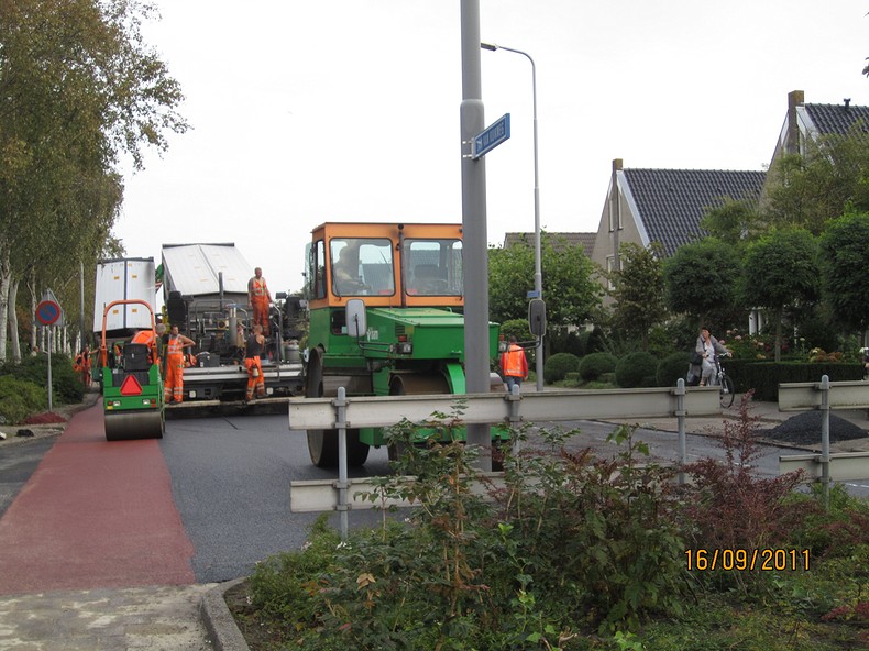 asfalteren van de Ridder Arnoudlaan t/m de Jan van Kuikweg in Heemskerk