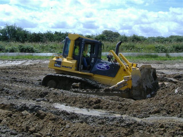 Komatsu D65 bogged.JPG