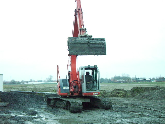 Kobelco.JPG