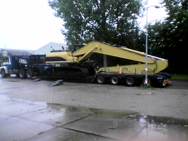 CAT 330 long reach