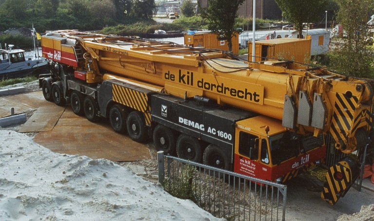 Demag AC 1600 De Kil.jpg