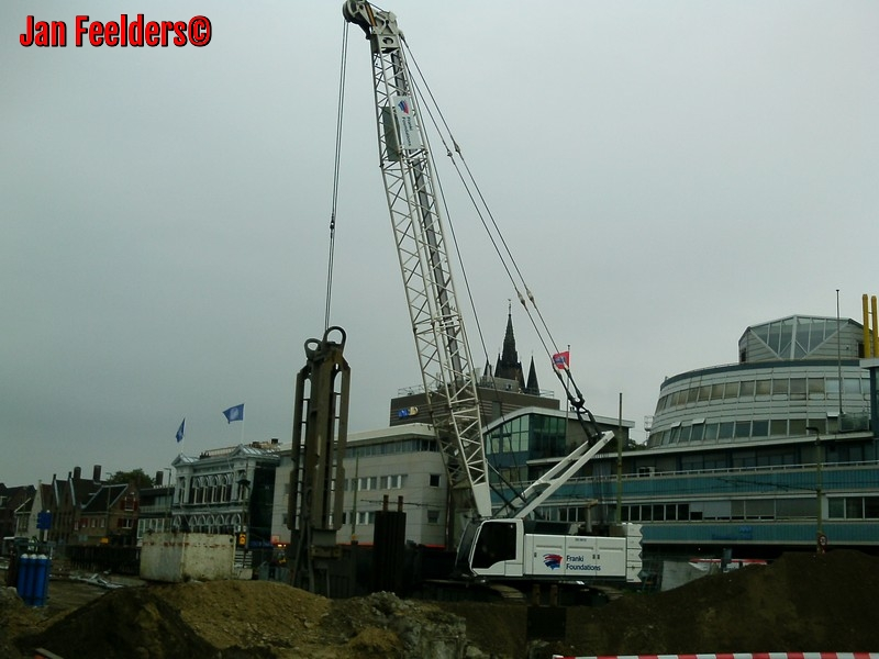 Liebherr HS 855 , Franki Foundations