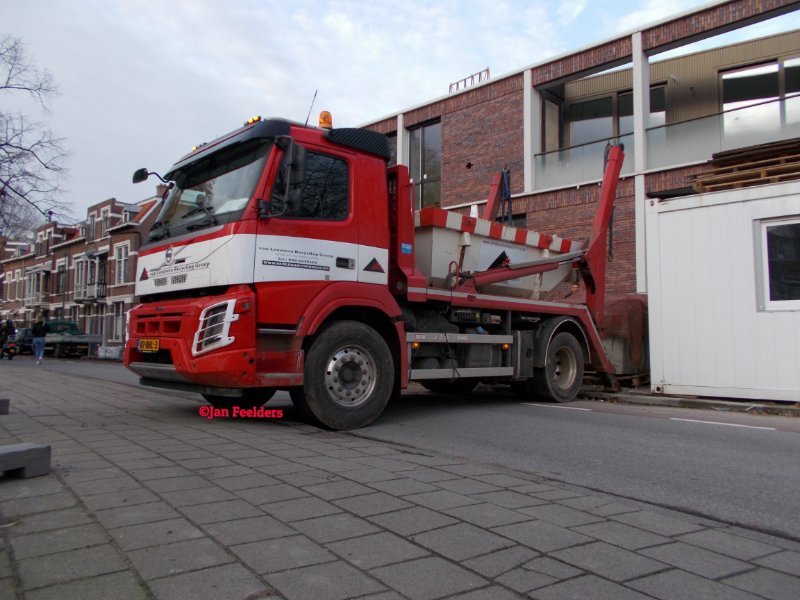 Van Leeuwen Recycling Groep.jpg