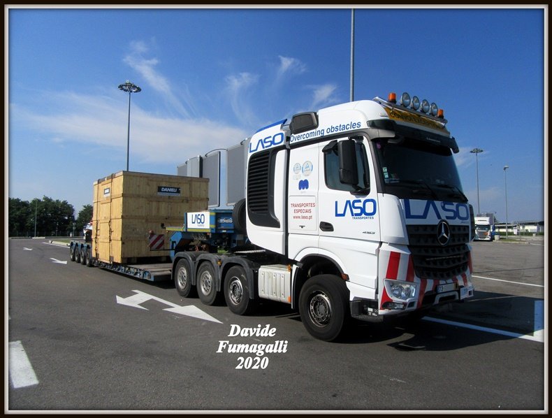 Mercedes-Benz Arocs 4163 Laso 001.JPG