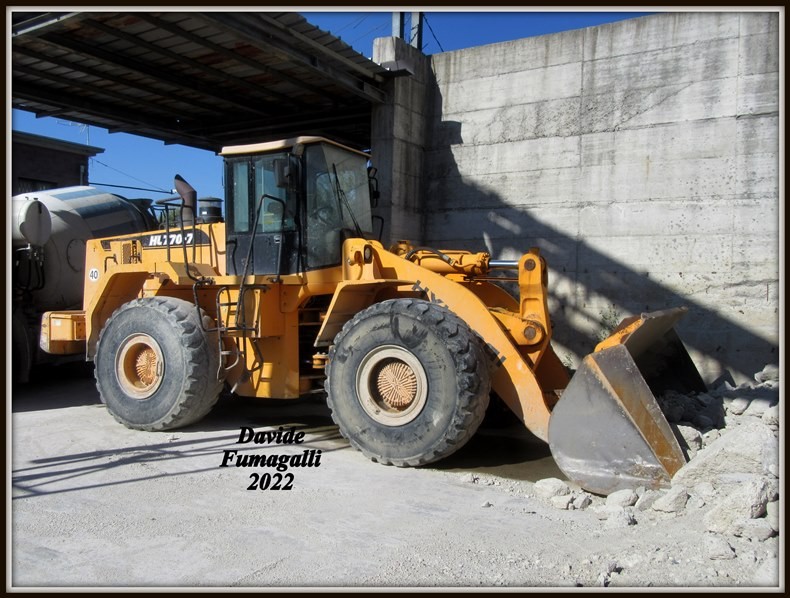 Hyundai HL770-7 Beton Erba 001.JPG