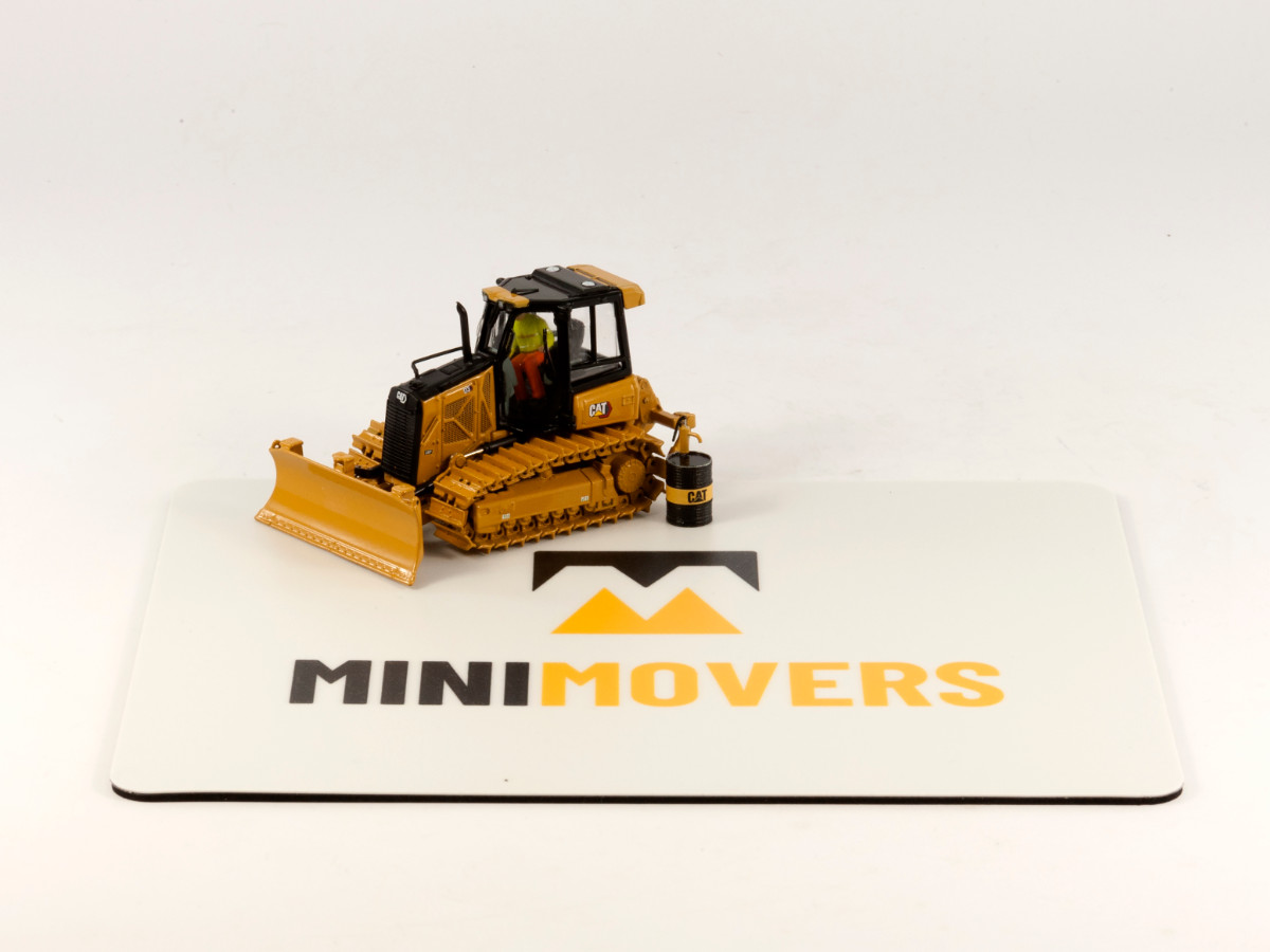 Caterpillar_D3_Dozer_Diecast Masters_85673_4489.jpg