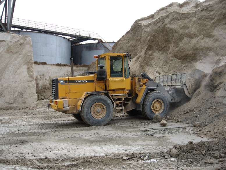 Volvo L90C 4.jpg