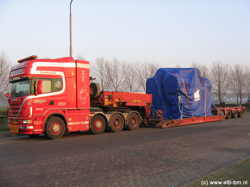 Scania-164G580-zwtr-1.jpg