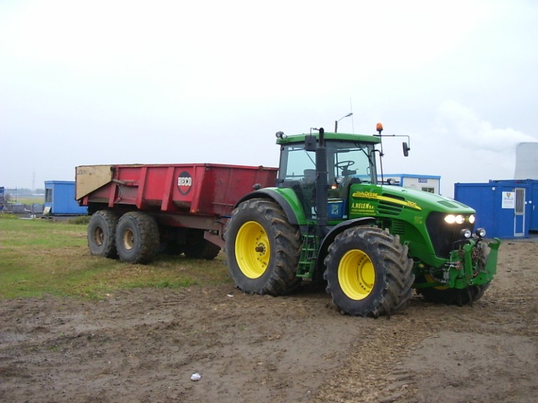 JD 7820 met beco 240 (4).jpg