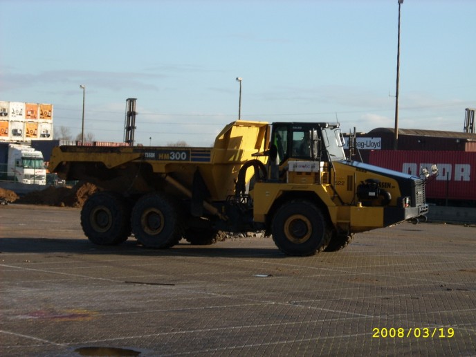 Komatsu HM 300 dumper Aertssen.jpg